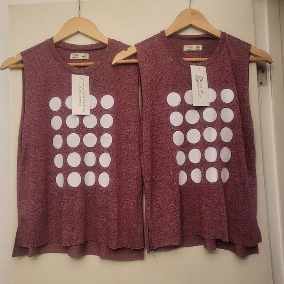 NWT Qty2 Morod Athletic Maroon/Wine Polka-dot Muscle/Workout/Exercise Top: XS - Picture 1 of 4